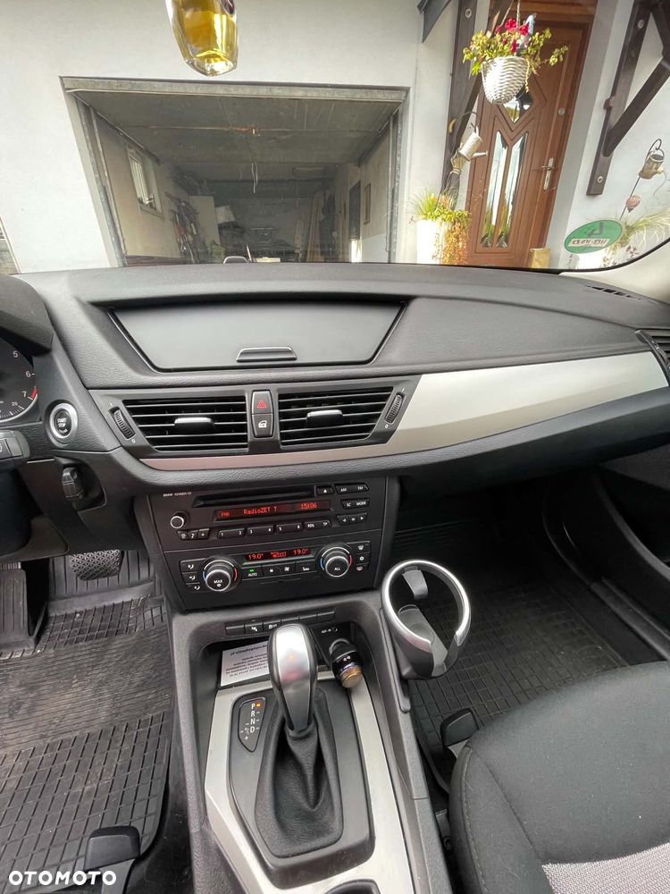 BMW X1 sDrive18i - 8