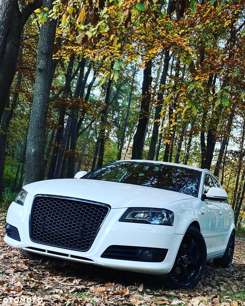 Audi A3 Sportback - 1