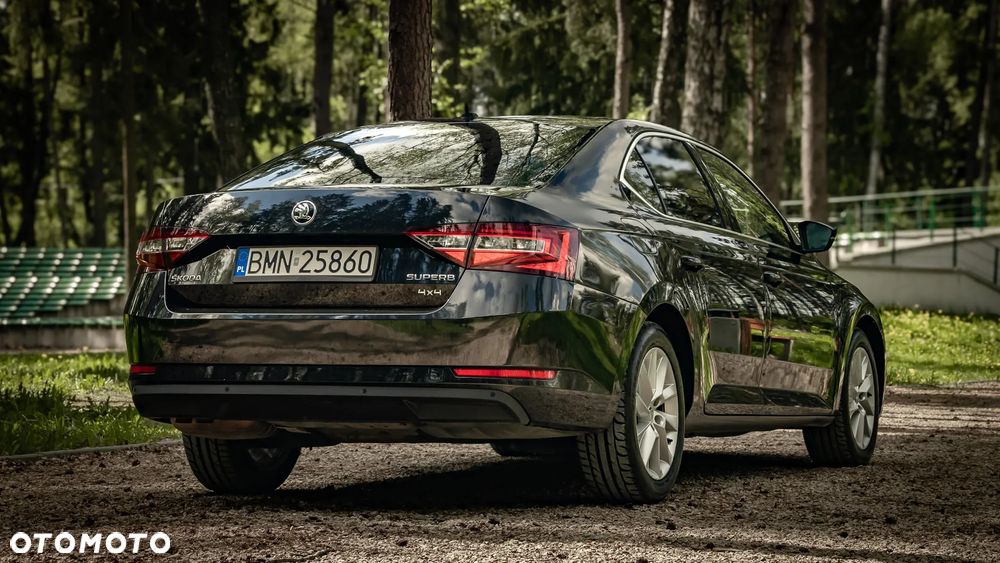 Skoda Superb 2.0 TDI 4x4 Ambition DSG - 5