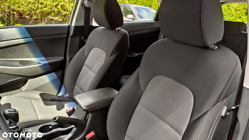 Hyundai Tucson 1.6 GDI BlueDrive Classic 2WD - 12