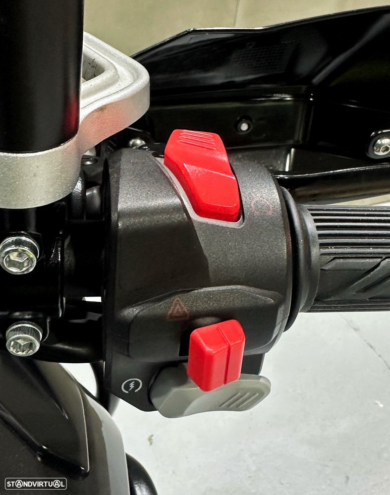 Benelli TRK 702 X - 16