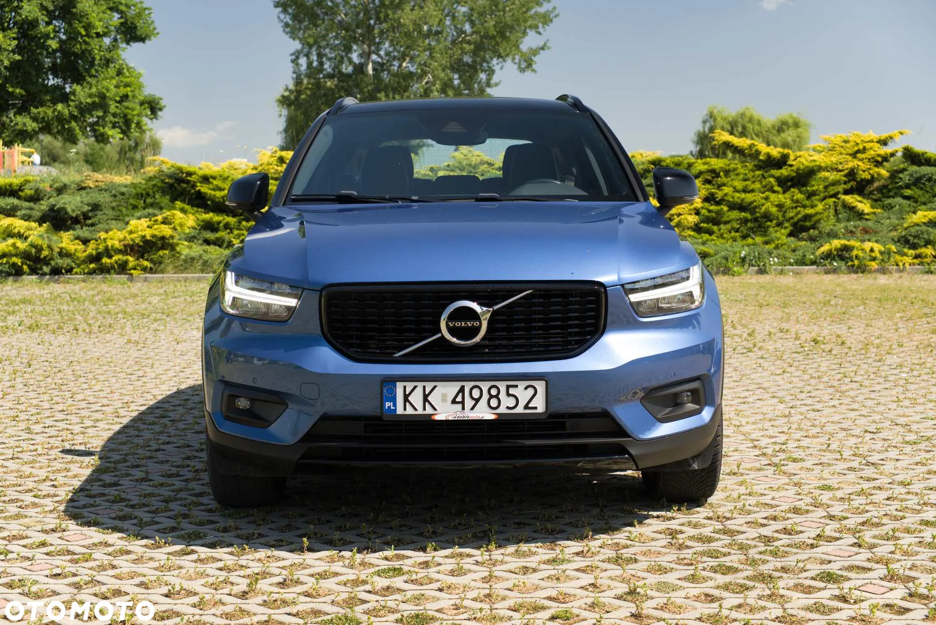 Volvo XC 40 T5 Plug-In Hybrid R-Design - 2