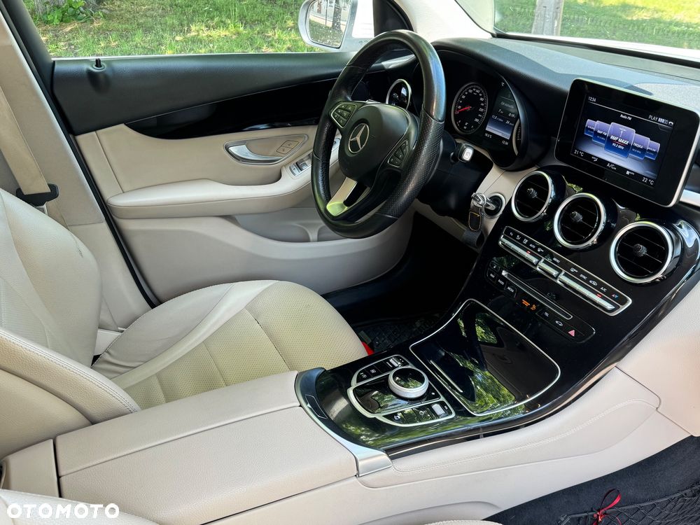 Mercedes-Benz GLC - 6