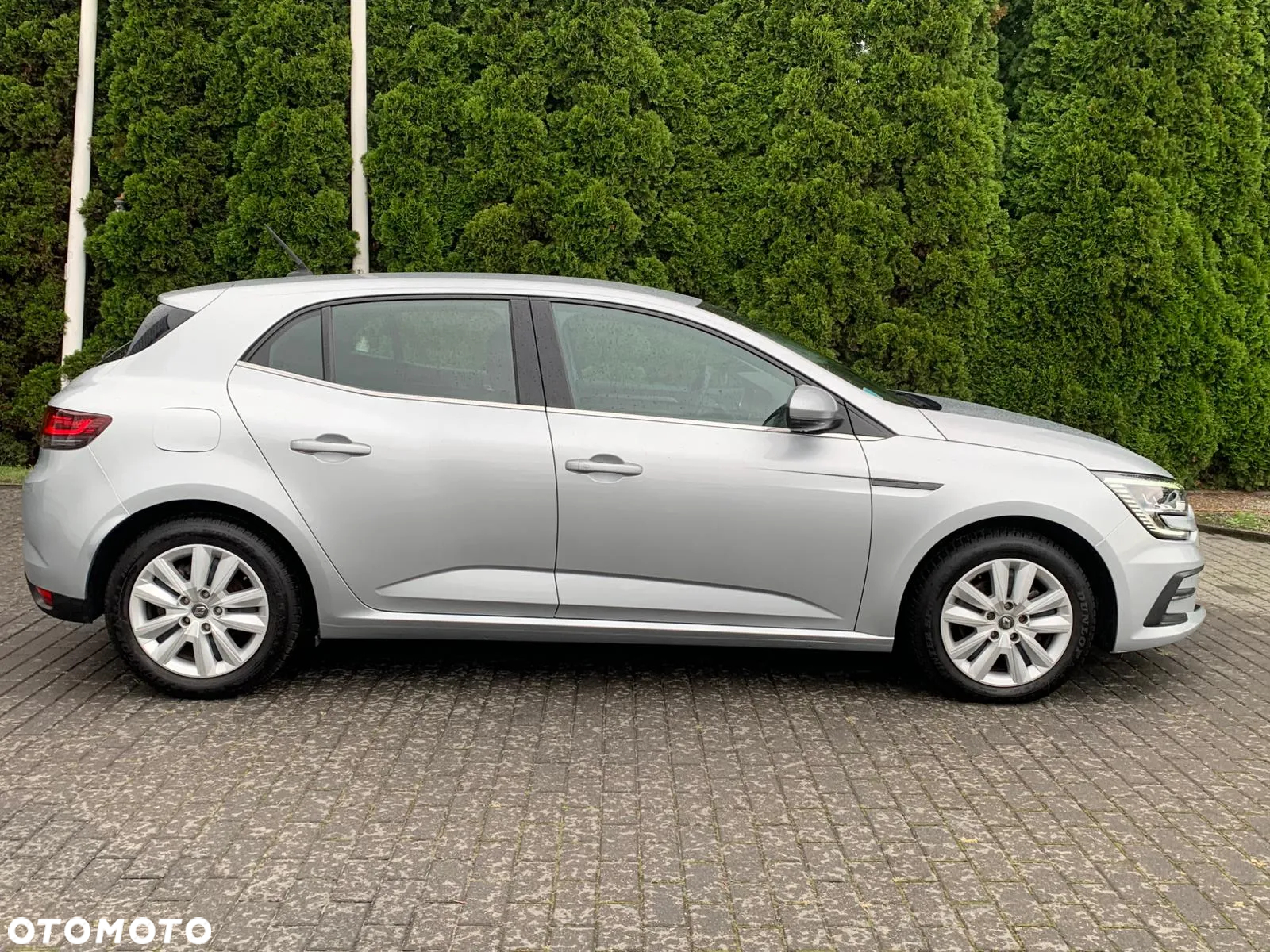 Renault Megane 1.5 Blue dCi Zen - 4