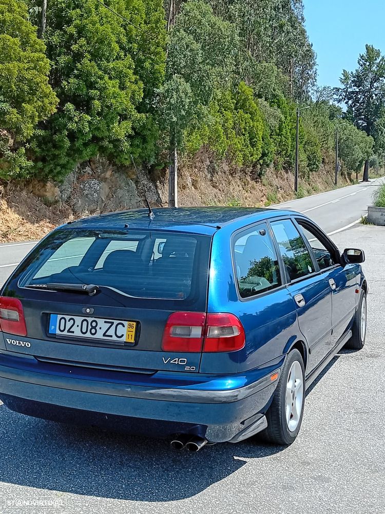 Volvo V40 - 2