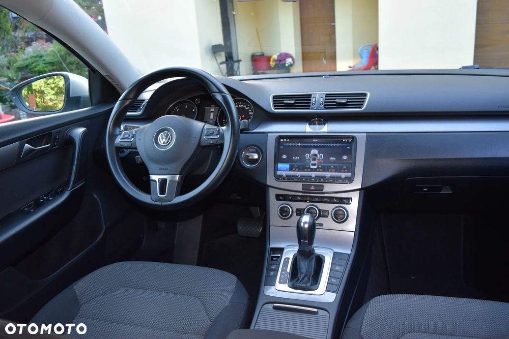 Volkswagen Passat 2.0 Blue TDI DSG SCR Highline - 11