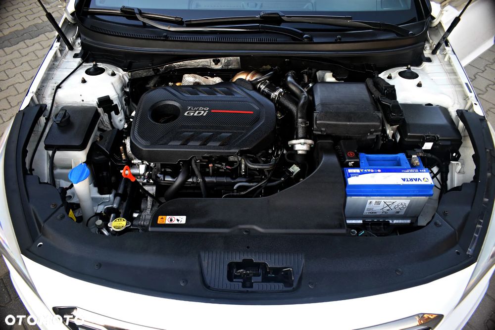 Hyundai Sonata - 32