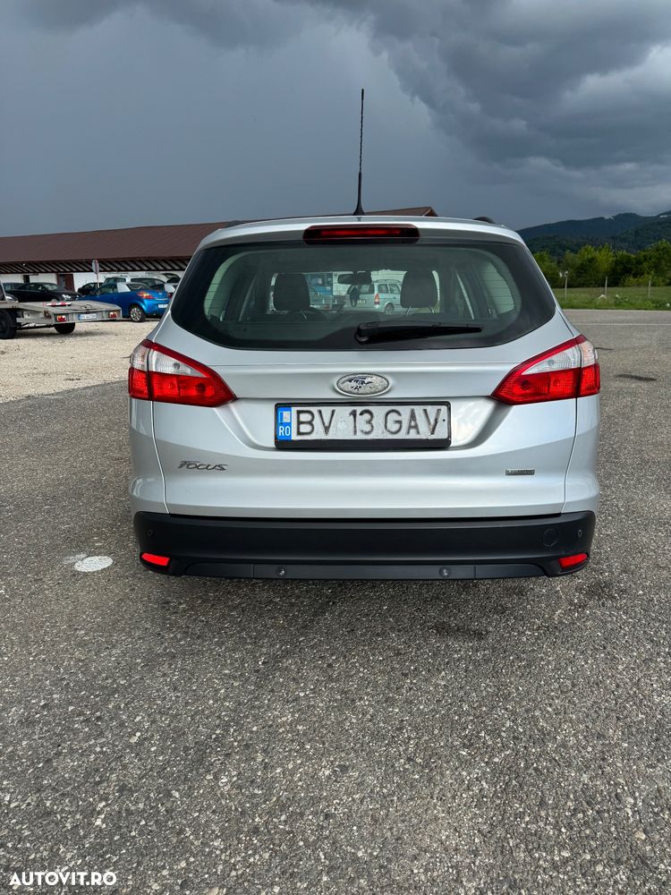 Ford Focus 1.6 TDCi DPF SYNC Edition - 10