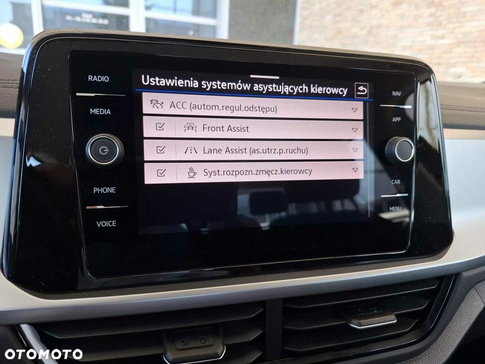 Volkswagen T-Roc 1.5 TSI Life - 19