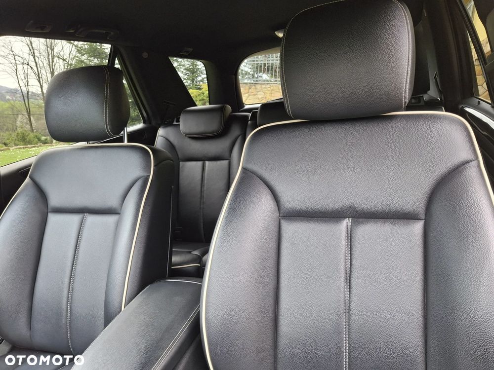 Mercedes-Benz ML - 28