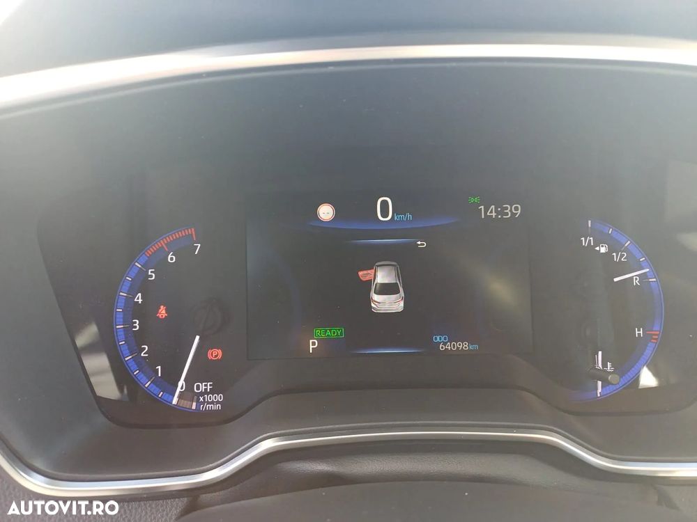 Toyota Corolla Sedan 1.8 HSD Business Plus - 16