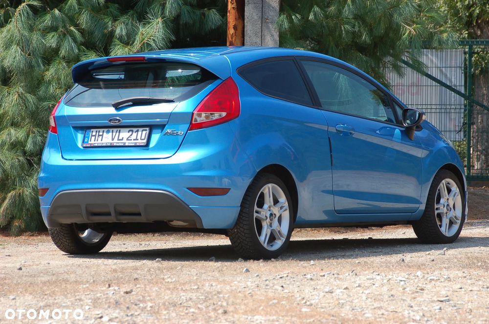 Ford Fiesta 1.4 Sport - 29