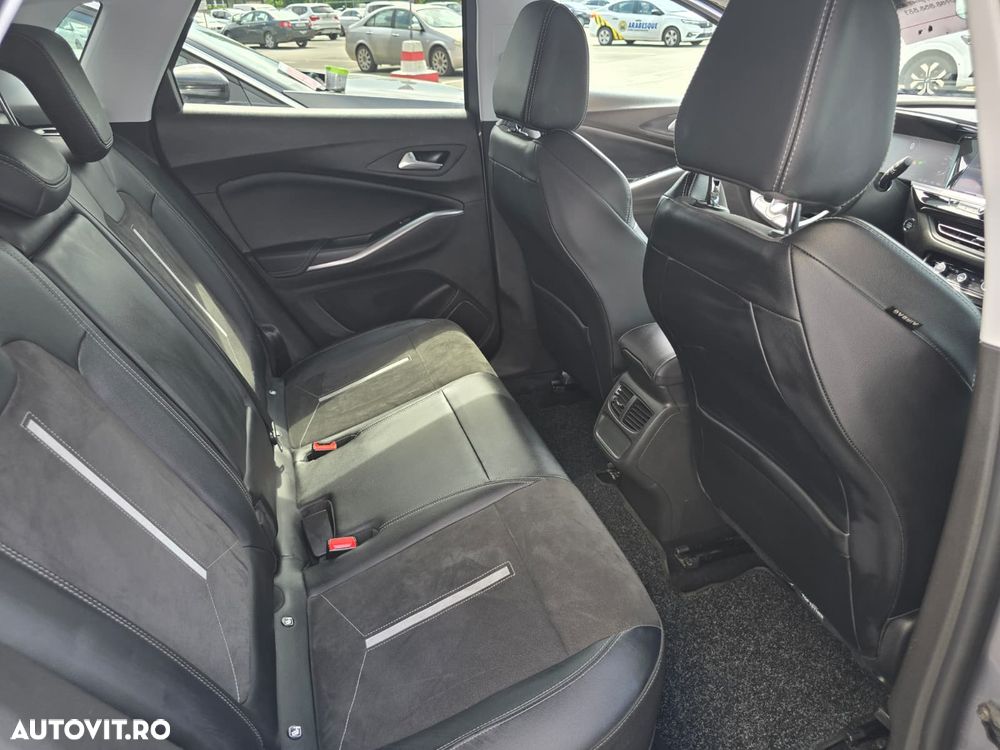 Opel Grandland X 1.6 Turbo START/STOP 4X4 Ultimate - 9