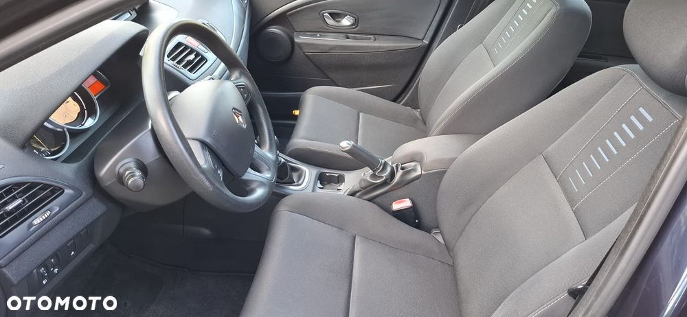 Renault Megane 1.6 16V 110 Expression - 9