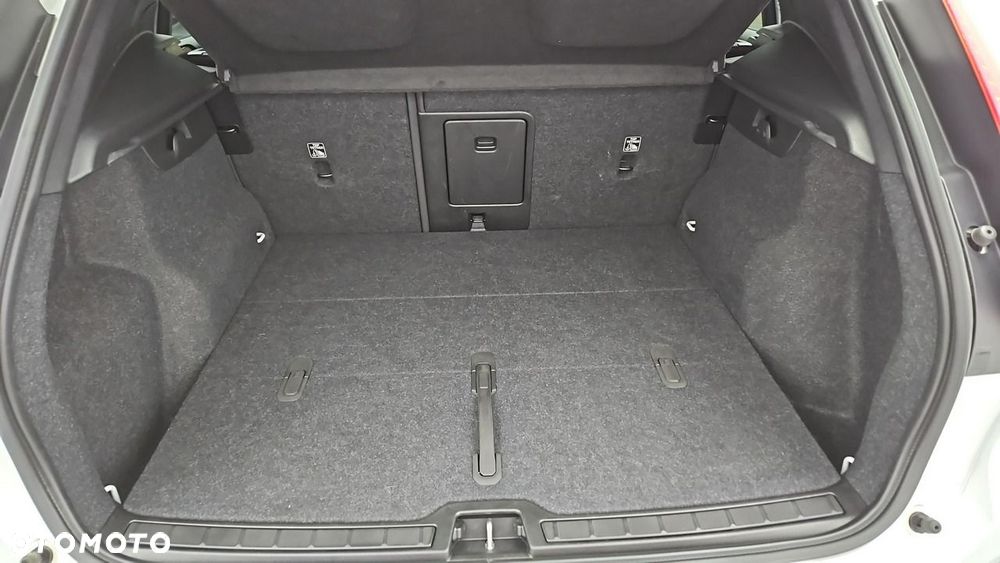 Volvo XC 40 82kWh Recharge Twin AWD Plus - 24