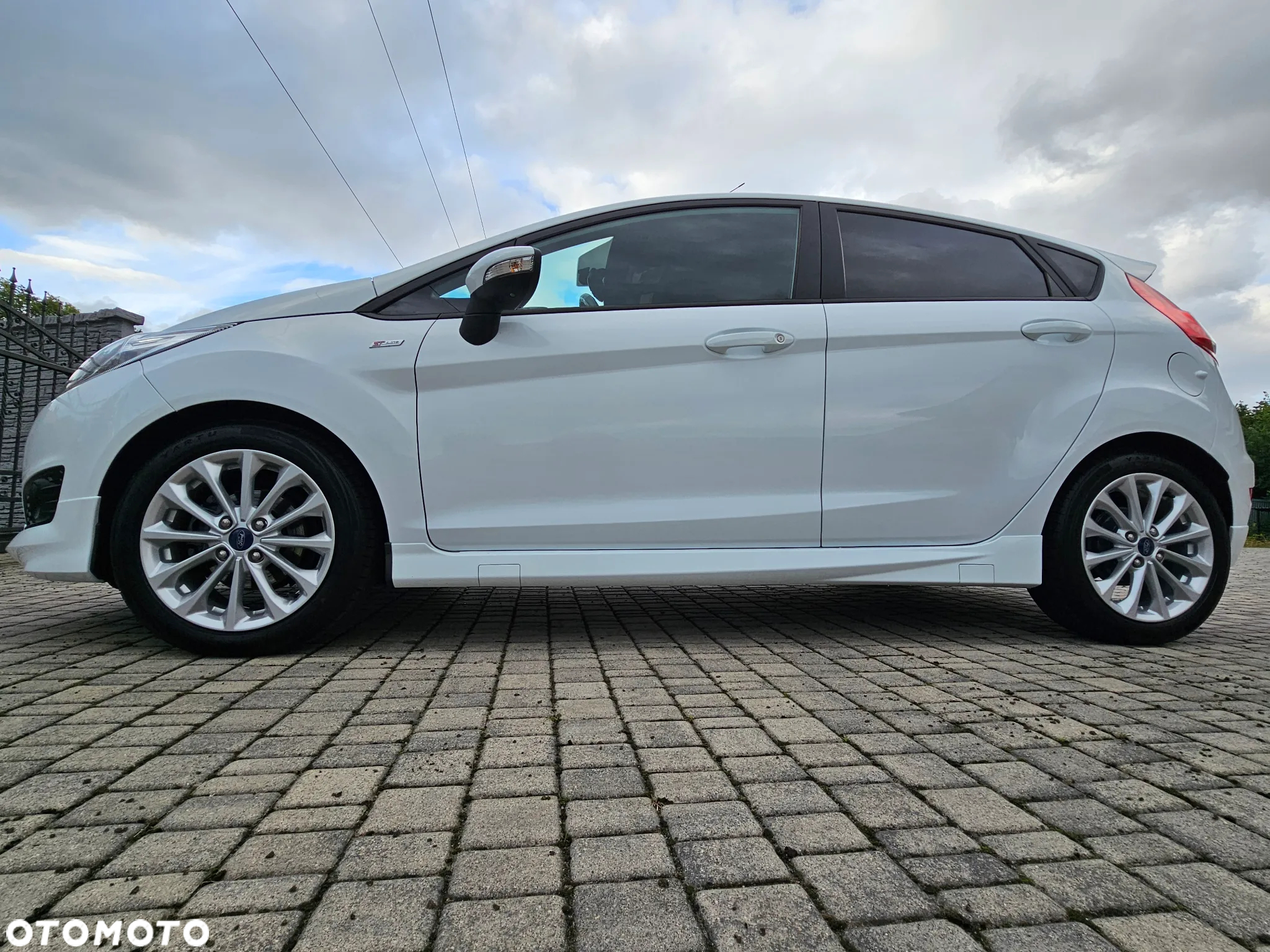 Ford Fiesta 1.0 EcoBoost S&S ST-LINE X - 19