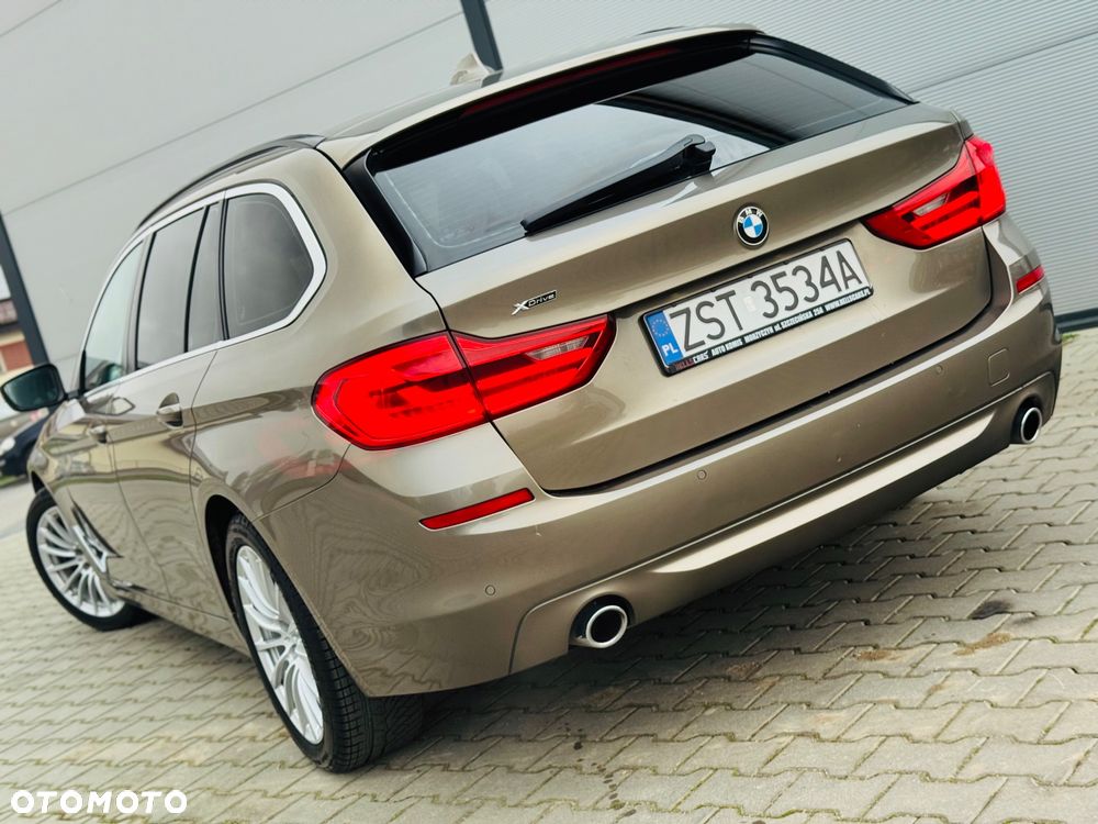 BMW Seria 5 520d xDrive Sport Line - 14