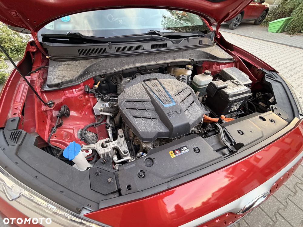 Hyundai Kona 64kWh Premium - 10