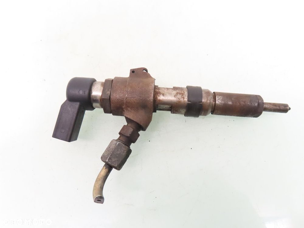 WTRYSKIWACZ FORD FIESTA MK5 V 1.4 TDCi 9655304880 - 1