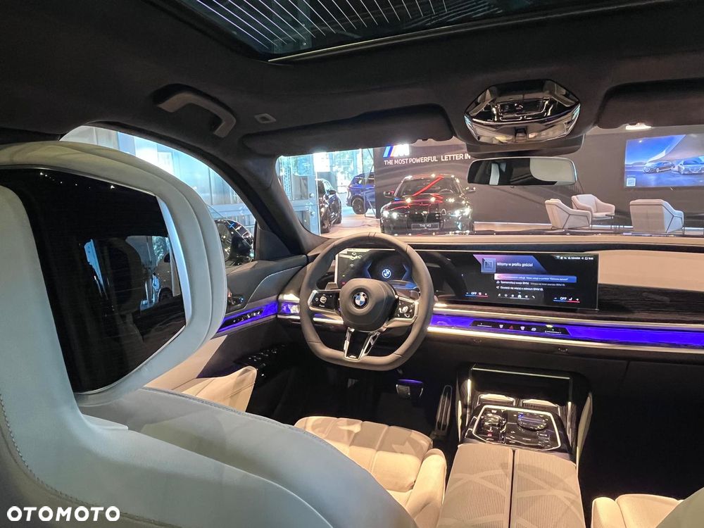 BMW Seria 7 740d xDrive mHEV sport - 18