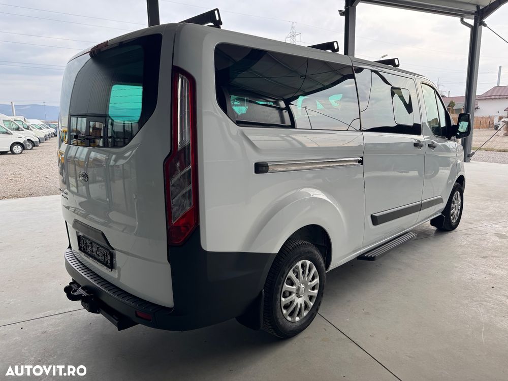 Ford Tourneo Custom - 3