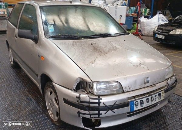 Para Peças Fiat Punto (176_) - 3