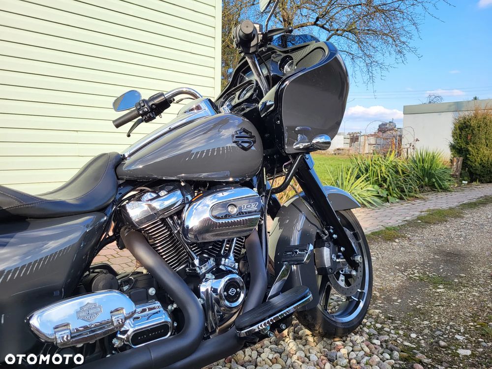 Harley-Davidson Touring Road Glide - 11