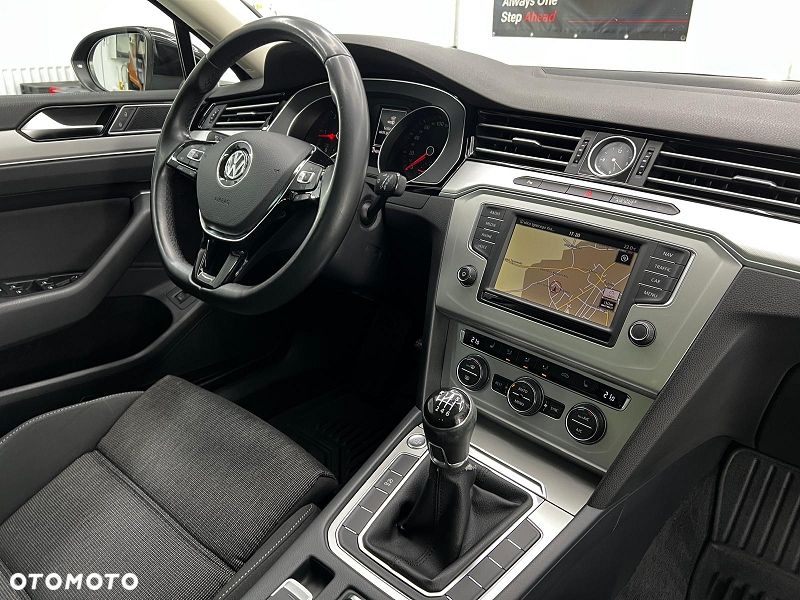 Volkswagen Passat 1.6 TDI (BlueMotion Technology) Comfortline - 7