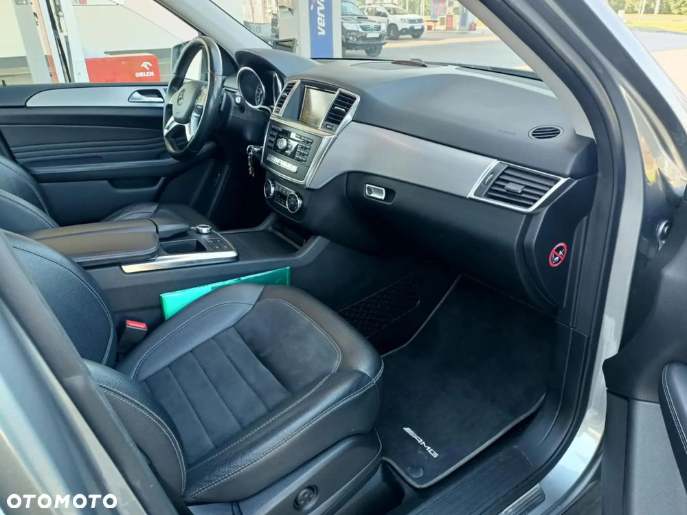 Mercedes-Benz ML 350 BlueTec 4-Matic - 18