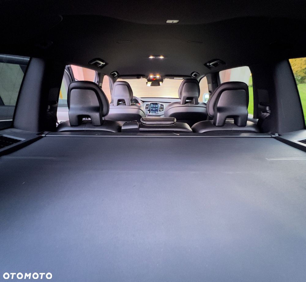 Volvo XC 90 D5 AWD R-Design - 15