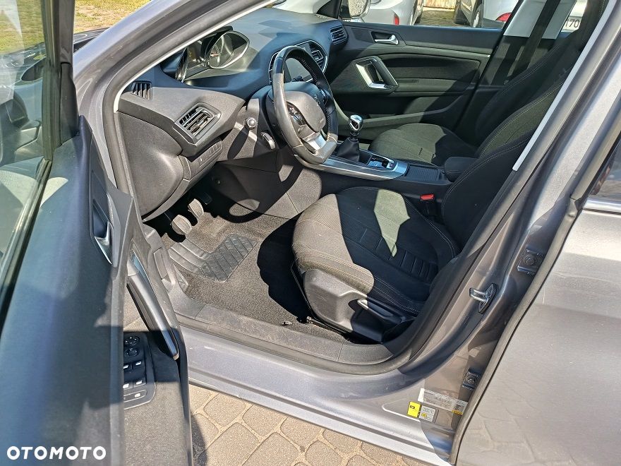 Peugeot 308 - 13