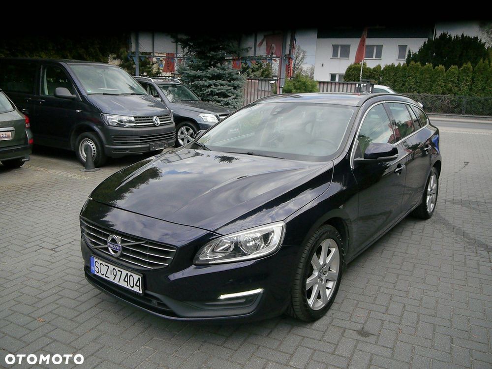 Volvo V60 D2 Drive-E Momentum - 4