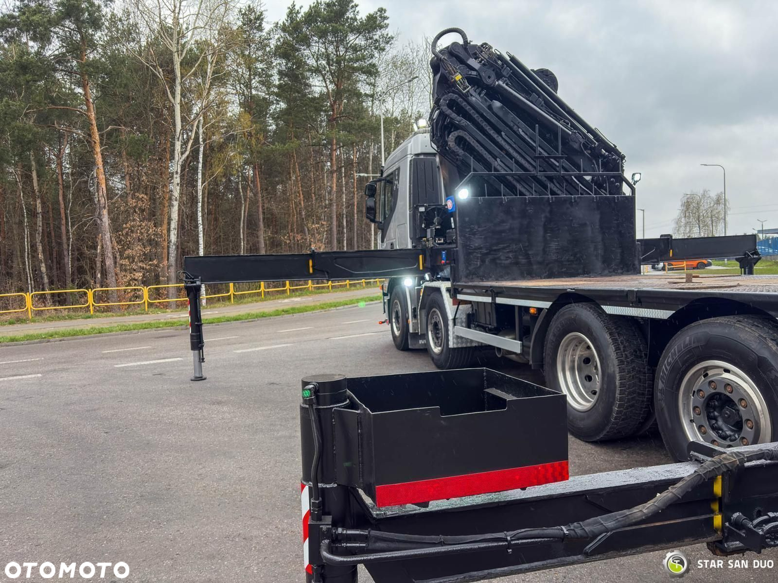 Iveco STRALIS AS320S50Y 8x2 HMF 8520-0K6 FLY JIB HDS Żuraw Wciągarka - 12