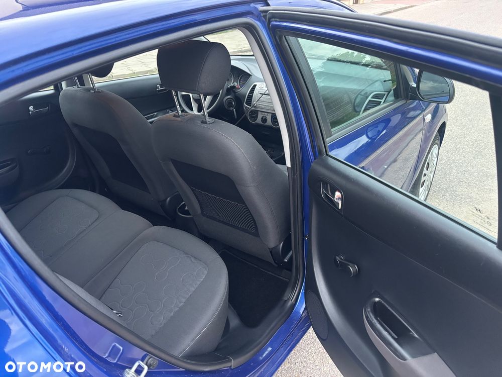 Hyundai i20 1.4 CRDi Style - 10