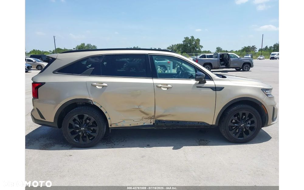 Kia Sorento - 10