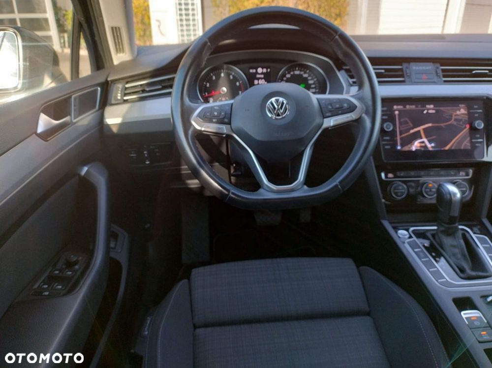 Volkswagen Passat 2.0 TSI Business DSG - 25