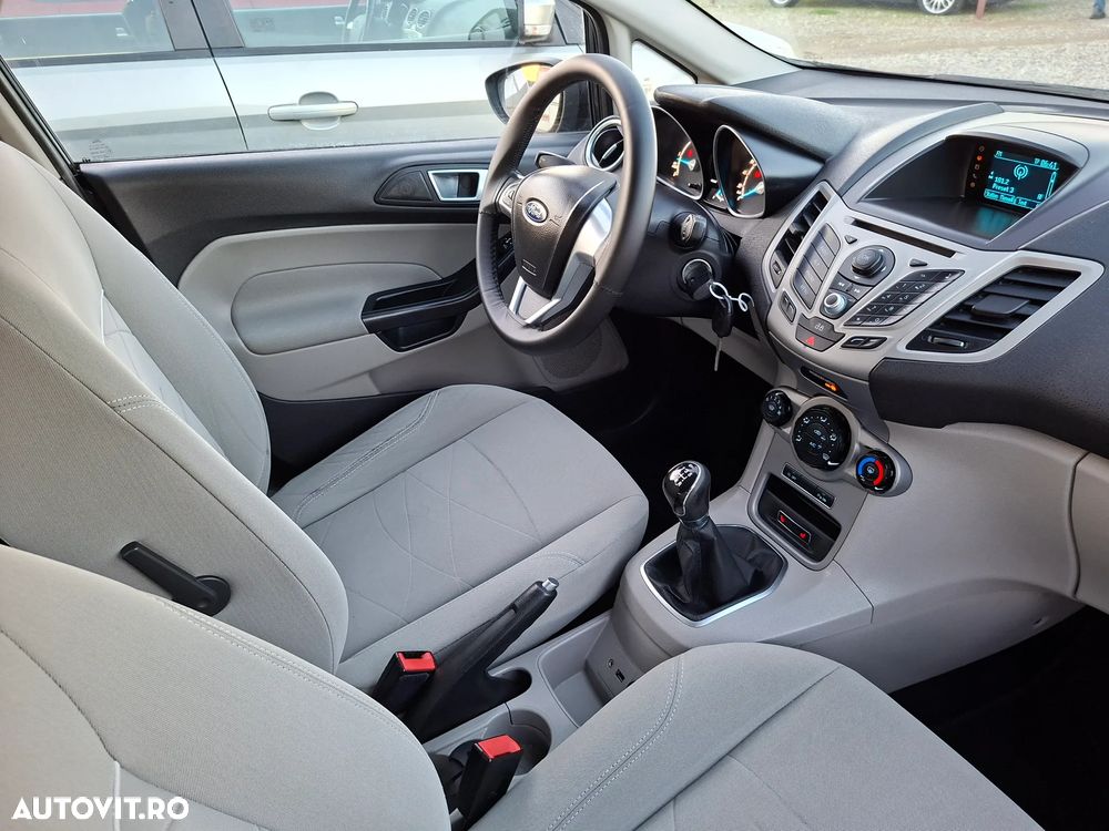 Ford Fiesta - 6