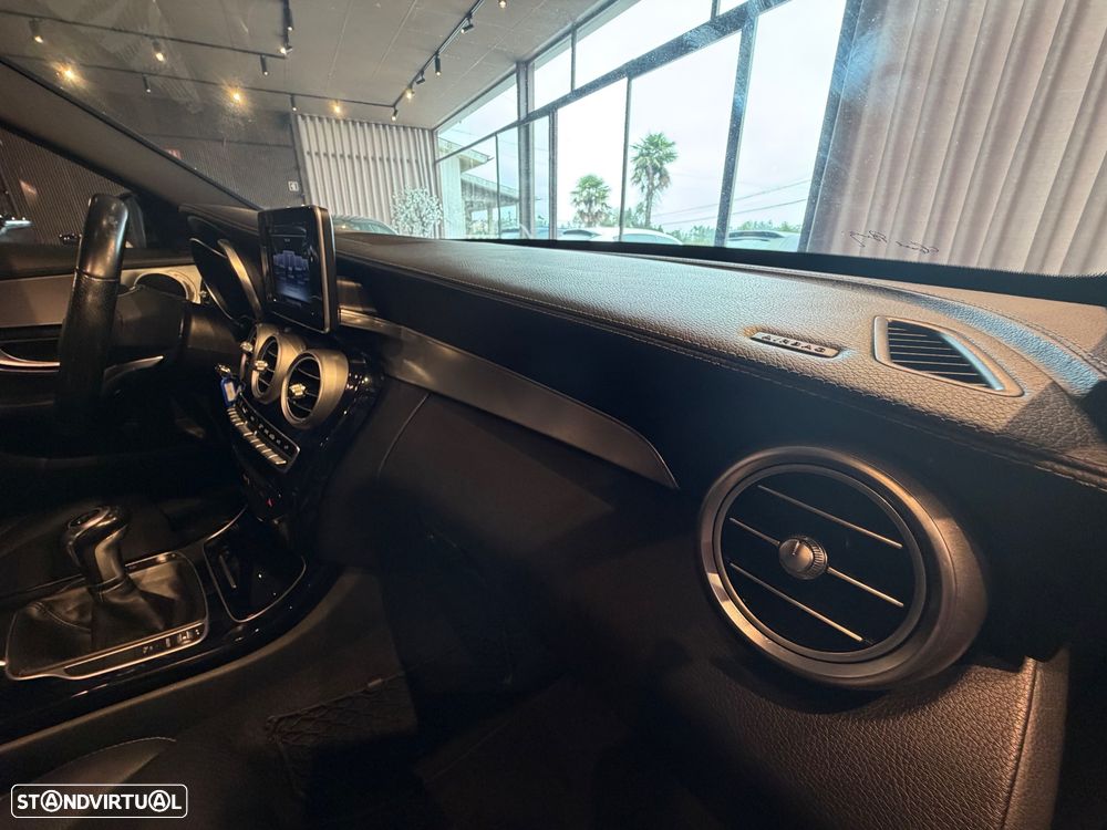 Mercedes-Benz A 180 CDI AMG Line - 32