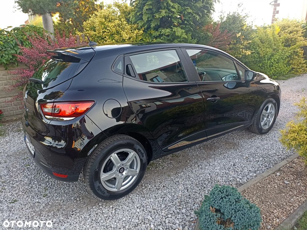 Renault Clio - 9