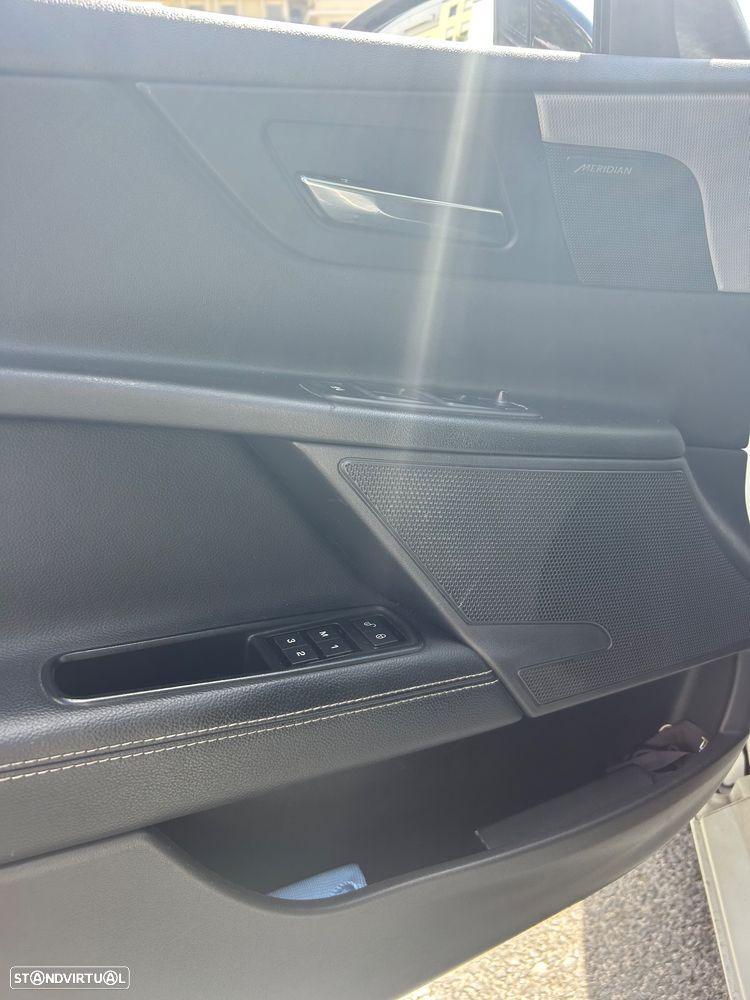 Jaguar XE 2.0 D R-Sport Aut. - 8