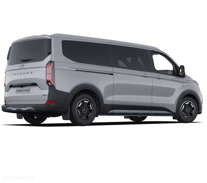 Ford Tourneo Custom - 2