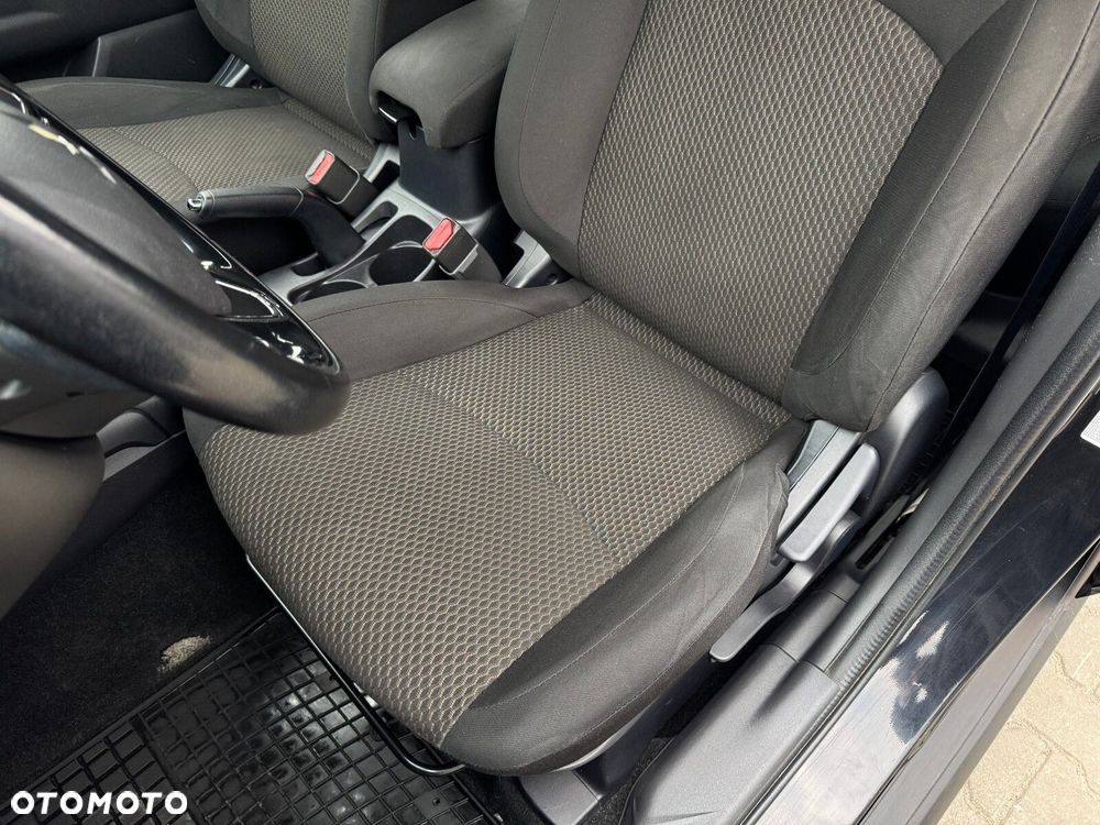 Mitsubishi ASX - 12