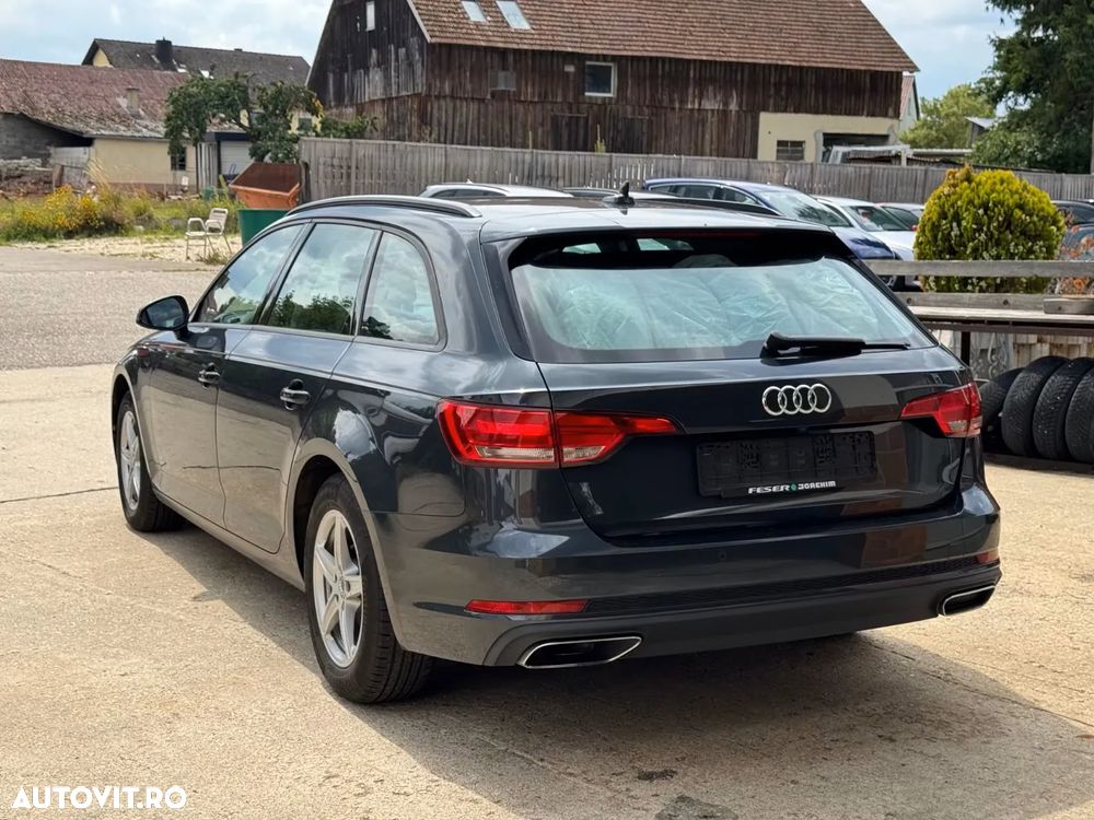 Audi A4 2.0 TDI S tronic - 5