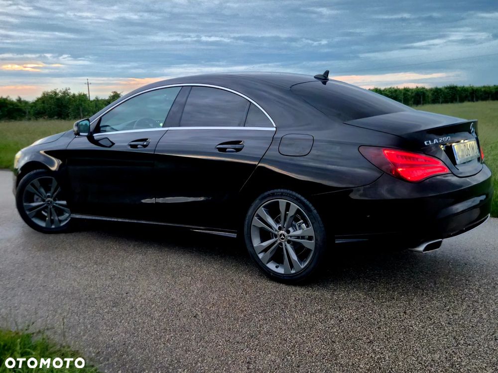 Mercedes-Benz CLA 200 7G-DCT - 16