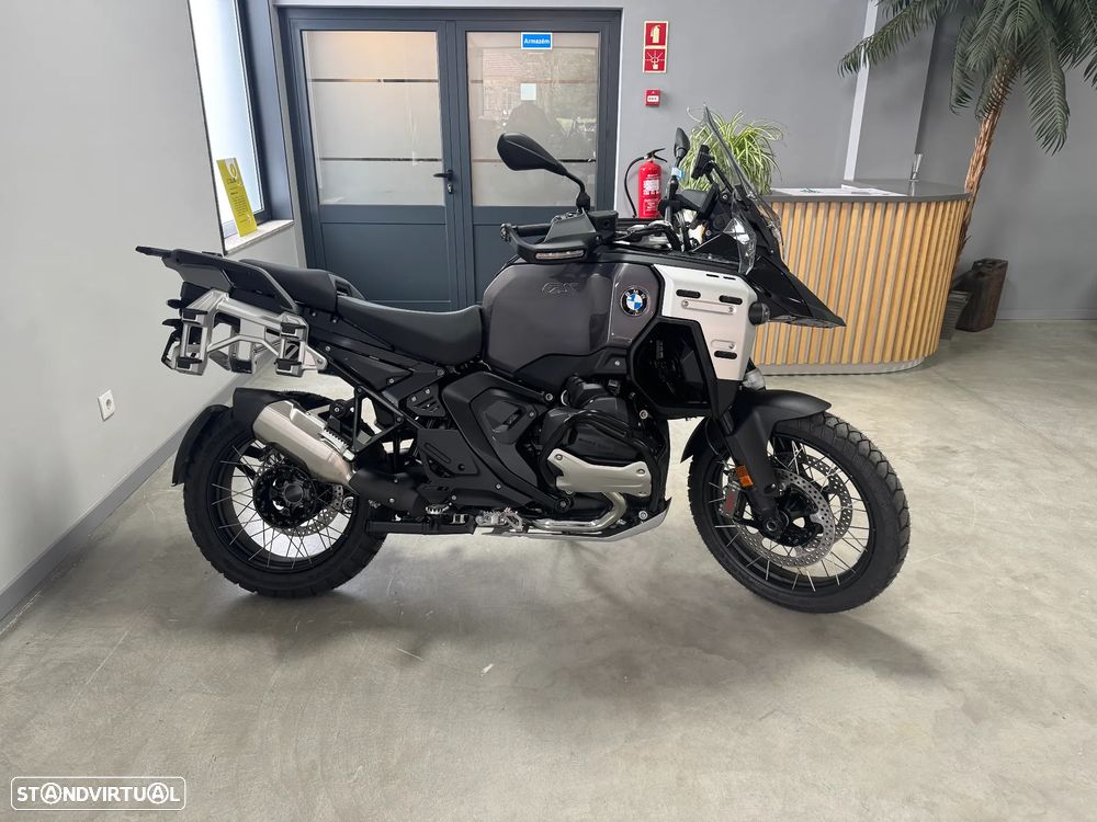 BMW R 1300 GS Adventure R1300GSA TRIPLE BLACK automática - 1