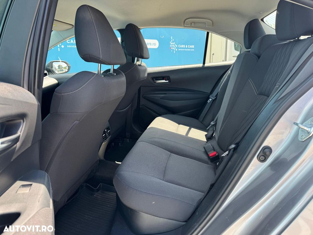 Toyota Corolla 1.8 HSD Dynamic - 9