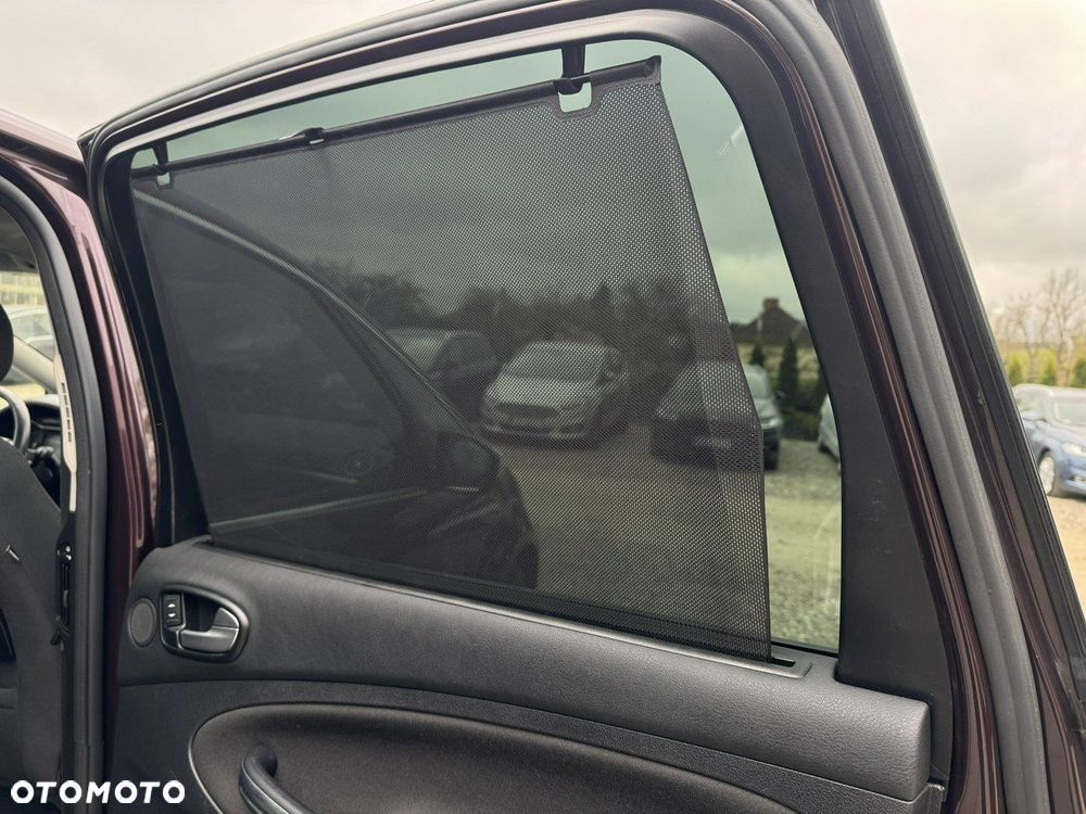 Ford S-Max 2.0 TDCi DPF Titanium - 19