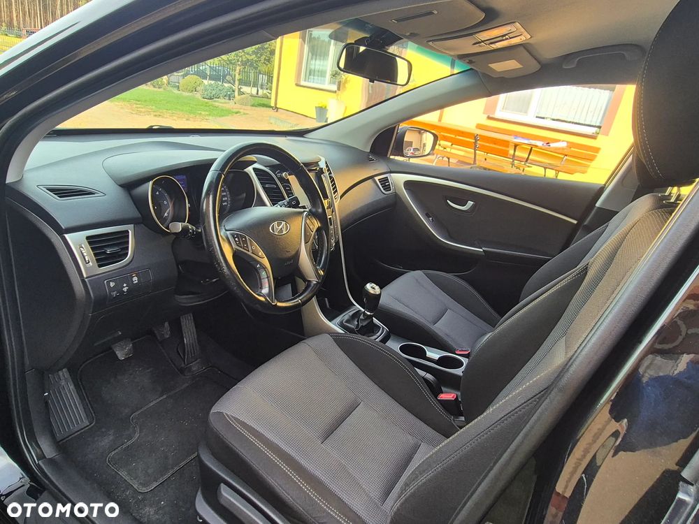 Hyundai i30 1.6 CRDi Premium - 12