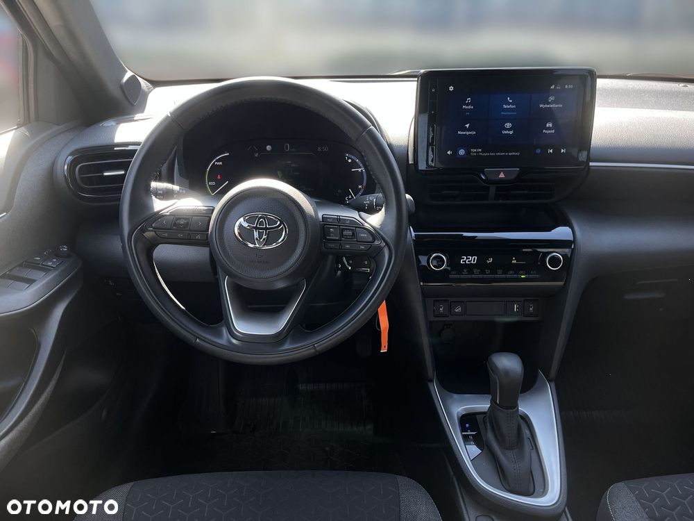 Toyota Yaris Cross Hybrid 1.5 Comfort 4x4 - 12