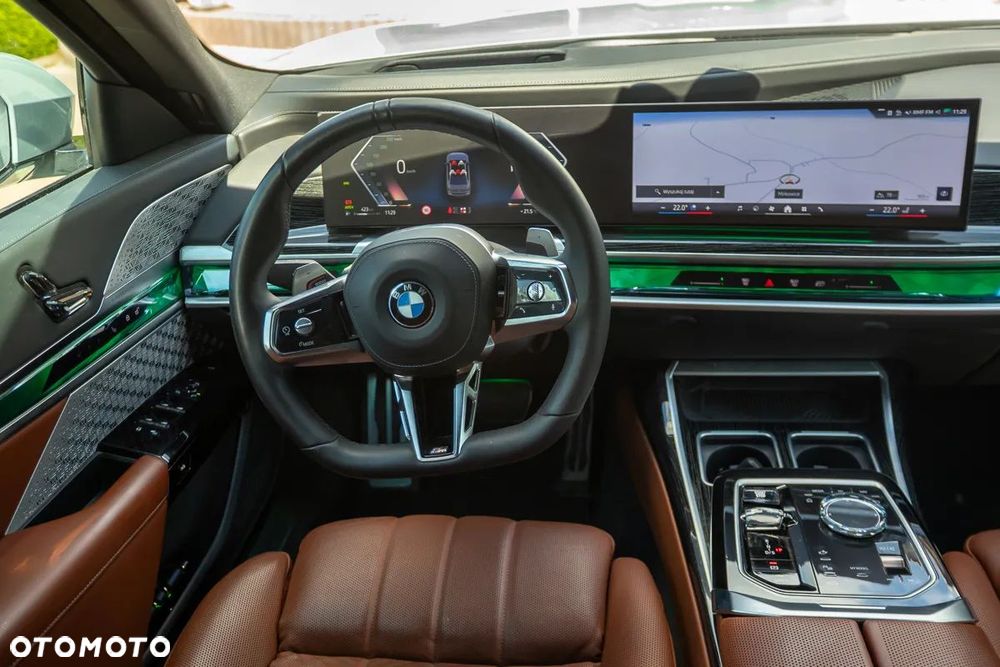BMW Seria 7 740d xDrive mHEV Individual Edition sport - 39